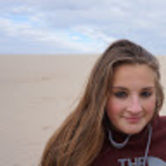 Meet your Posher, Olivia - Picture 1 of 1